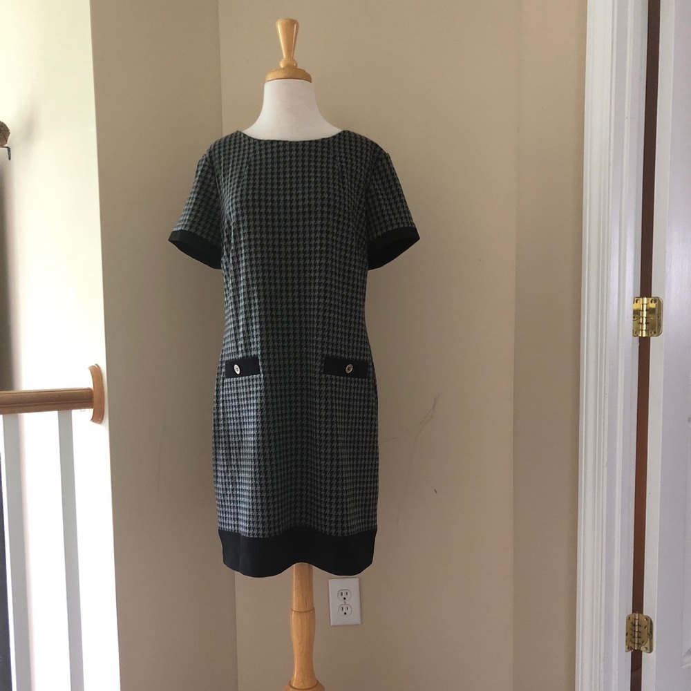 Short Sleeve Tommy Hilfiger Dress Size 14
